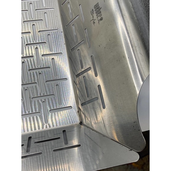 Pre-owned Weber vegetable basket - Picture 2 of 5